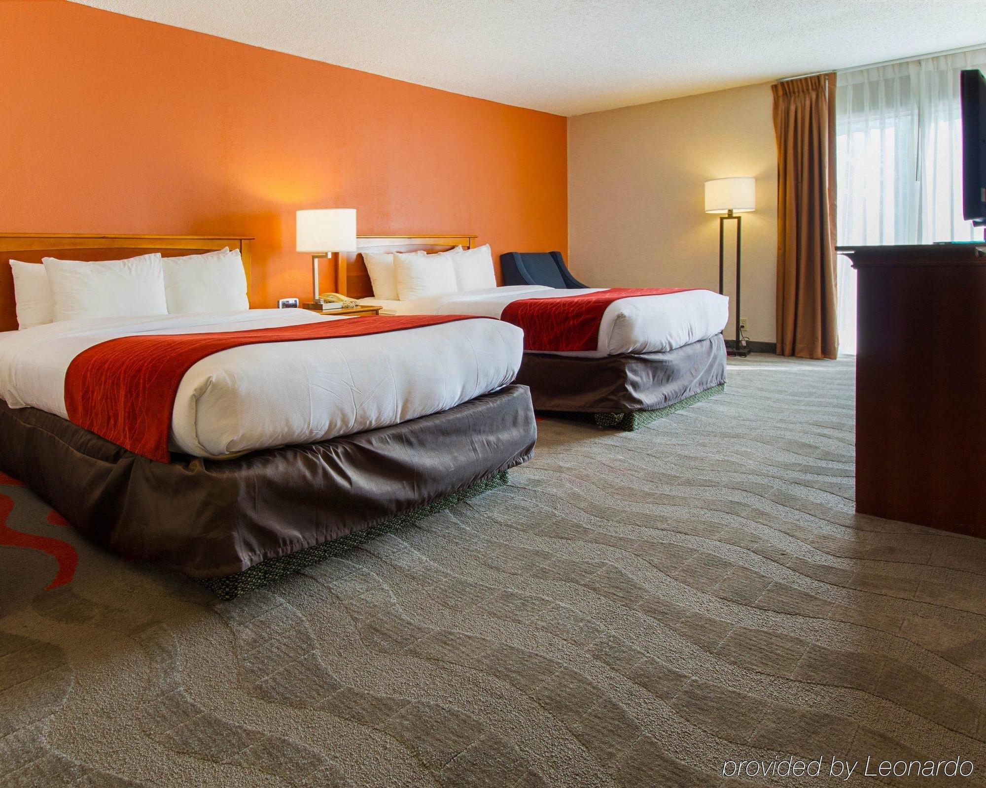 Comfort Inn & Suites Airport Syracuse Exteriör bild