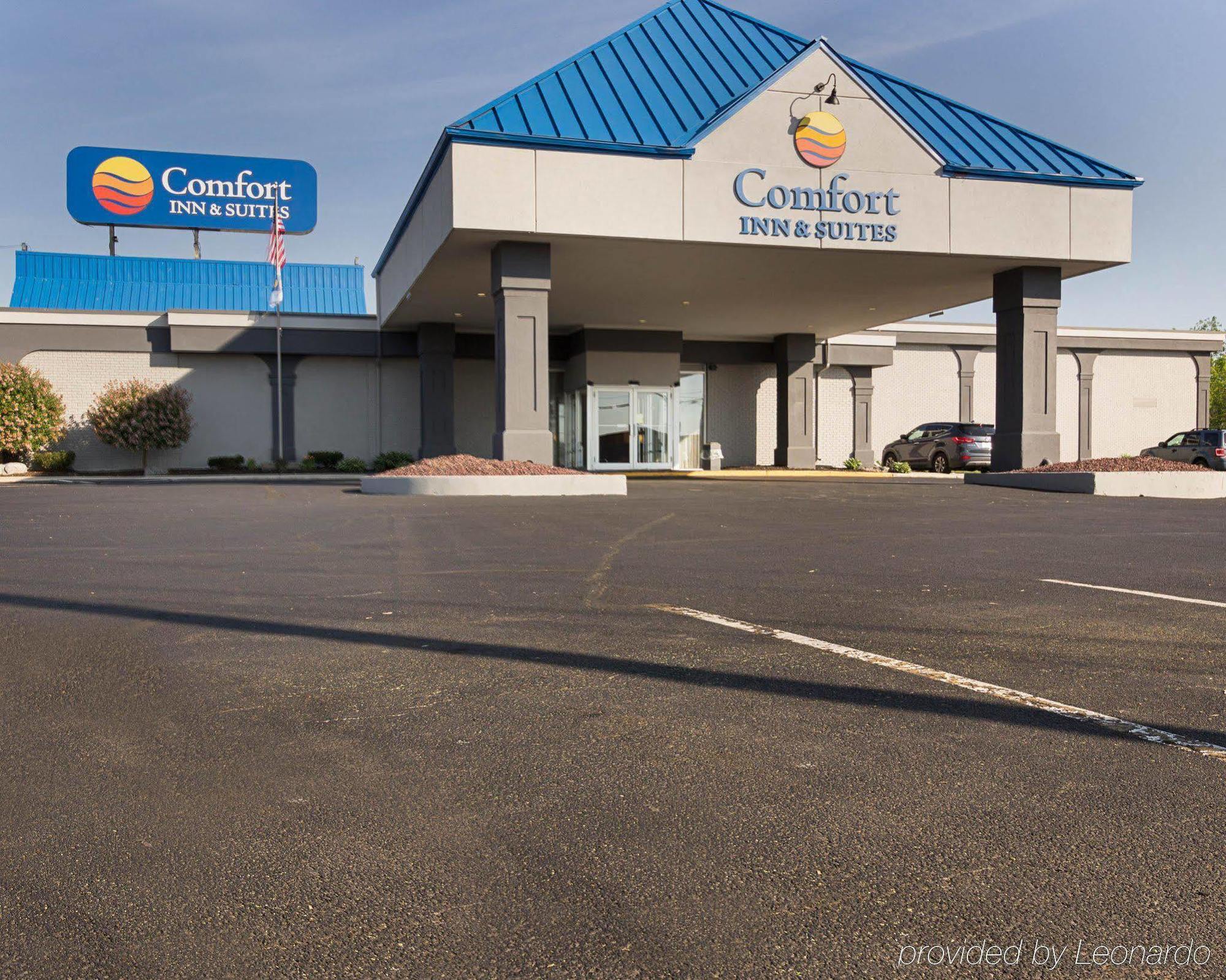 Comfort Inn & Suites Airport Syracuse Exteriör bild