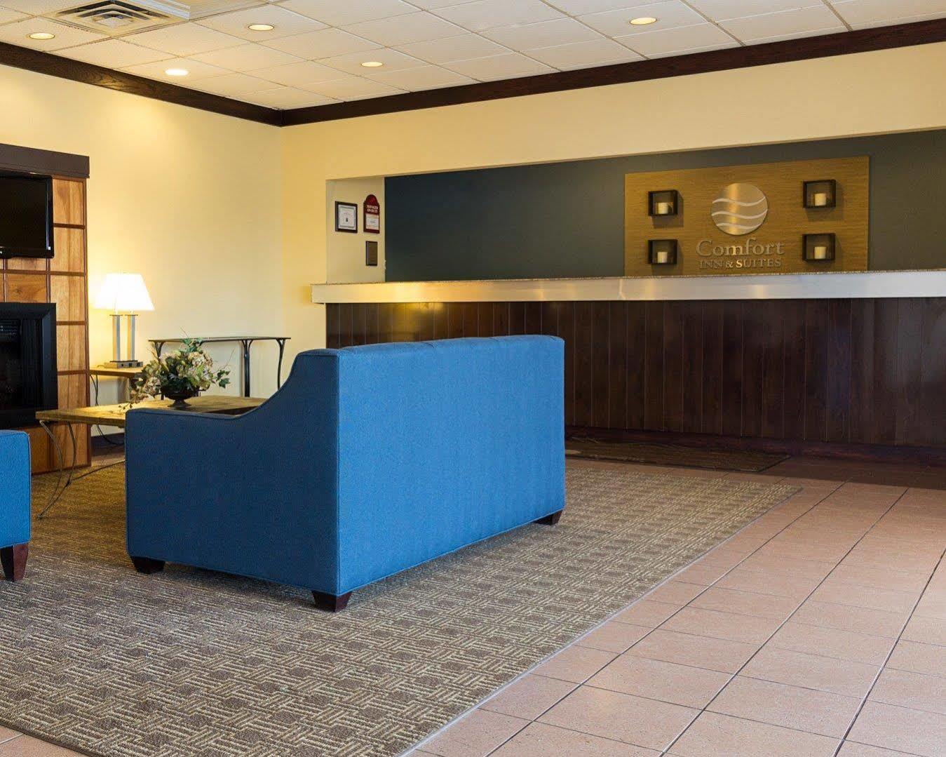 Comfort Inn & Suites Airport Syracuse Exteriör bild